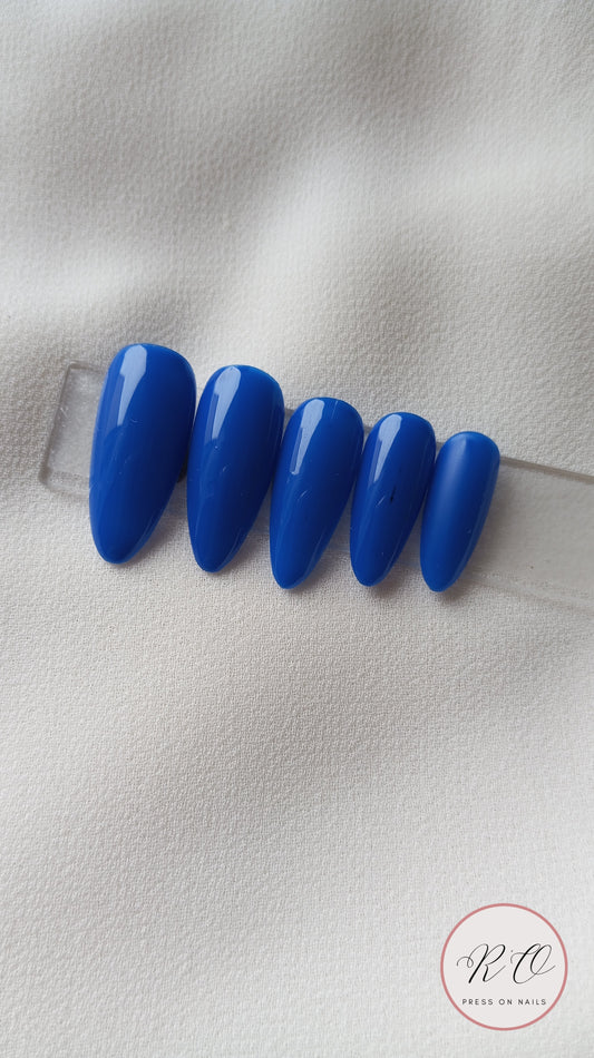 BLUE VELVET