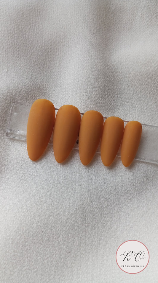 MATTE HONEY
